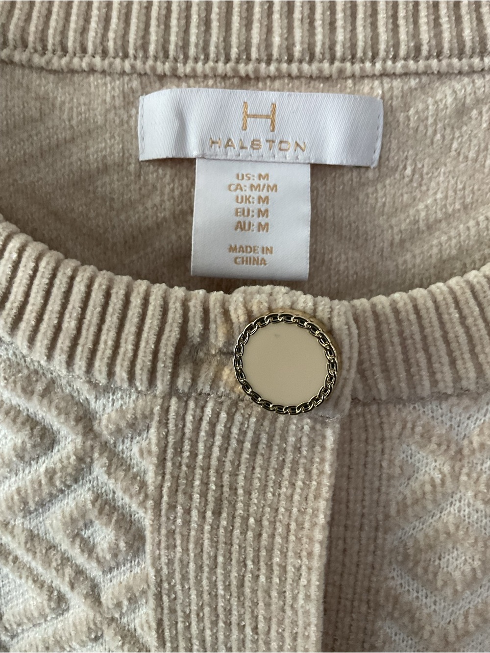 Halston Women’s M Beige Geometric Knit Cardigan Gold Button Pocket Sweater - Picture 6 of 11